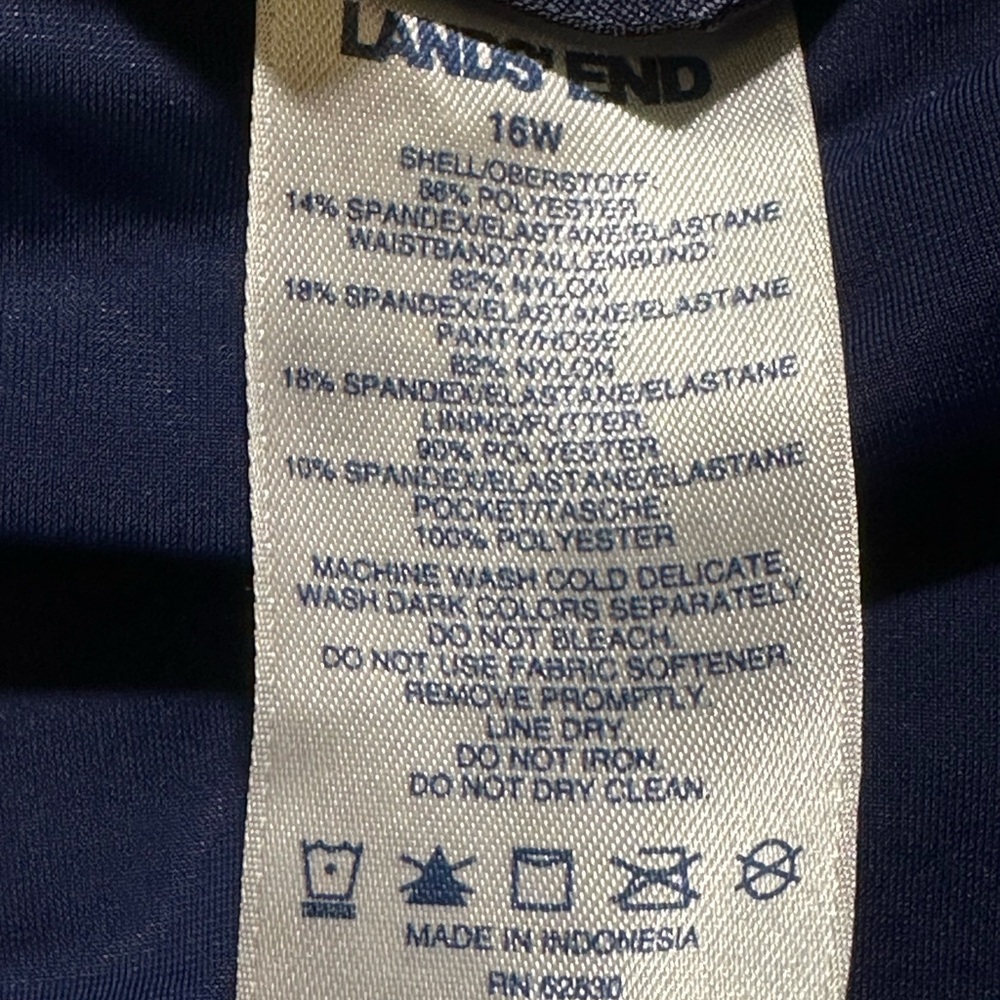 Lands' End Blue Athletic Shorts Moisture-Wicking - Picture 3 of 4